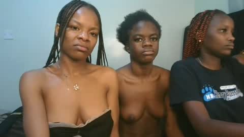 Snapshot of petite_luxe1 chatting on July 2026 03:04:01 AM Luxe online show from July 2026 03:04:01 AM