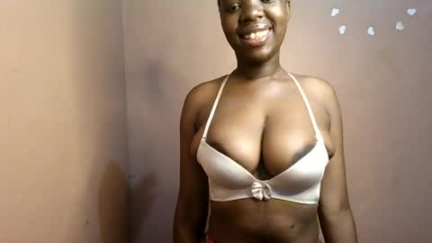 Snapshot of petitemomma76379 chatting on July 2026 05:13:01 AM sexy chocolate online show from July 2026 05:13:01 AM