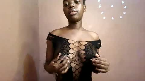 Snapshot of petitemomma76379 chatting on July 2026 06:50:02 AM sexy chocolate online show from July 2026 06:50:02 AM