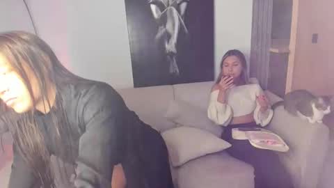 Peyton   online show from November 2025 02:12:02 AM