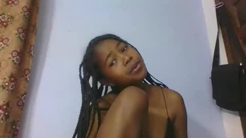 phania185885 online show from April 2026 06:19:01 AM