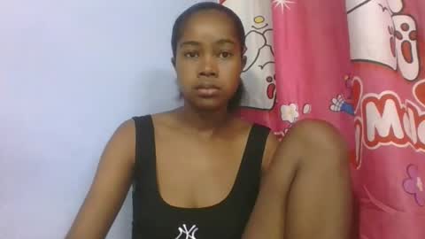 phania185885 online show from April 2026 04:34:01 AM