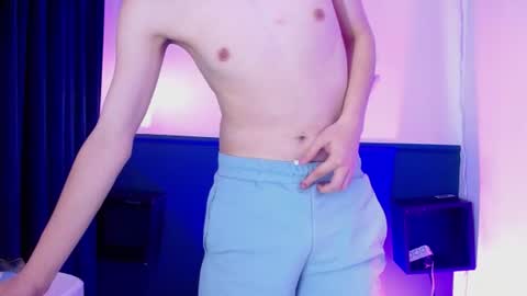 PHILLIP online show from June 2026 06:01:01 AM