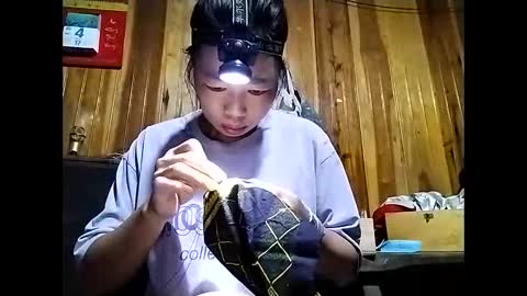 phuong_vietnam online show from April 2026 10:43:02 PM