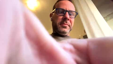 pier749802 online show from November 2025 02:05:01 PM