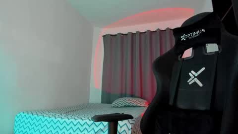 Pierre online show from December 2025 12:37:02 AM