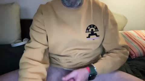Pikafounes online show from May 2026 12:29:01 AM