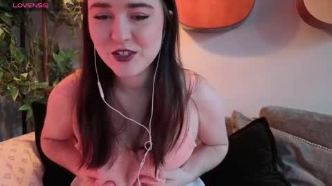 PilloGoddess online show from March 2026 06:16:02 AM