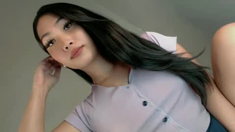 Snapshot of pillow_whispers chatting on July 2026 01:01:02 AM jane online show from July 2026 01:01:02 AM