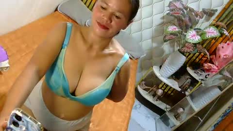 IM FLOR online show from June 2026 01:14:01 AM