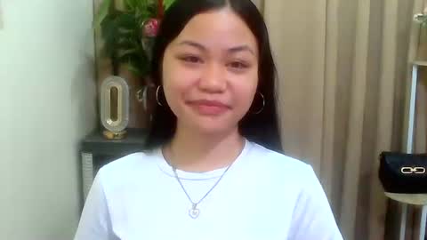 Snapshot of pinay_rosee chatting on March 2026 01:20:02 AM pinay_rosee online show from March 2026 01:20:02 AM