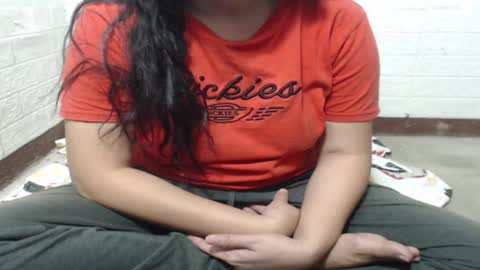 mhae-mhae online show from February 2026 10:43:02 PM