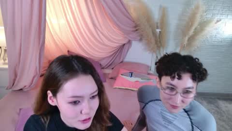 Li long hair and Rude short hair online show from April 2026 09:02:01 PM