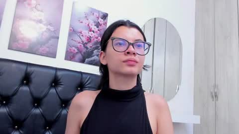 pinky_f00x online show from June 2026 07:25:02 PM