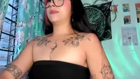 pinky_promiseex online show from June 2026 11:20:01 PM