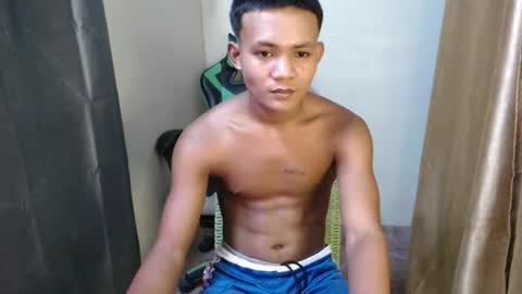 Snapshot of pinoy_fucker18 chatting on April 2026 04:12:01 AM pinoy_fucker18 online show from April 2026 04:12:01 AM