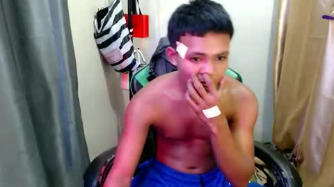 Snapshot of pinoy_fucker18 chatting on May 2026 05:35:01 AM pinoy_fucker18 online show from May 2026 05:35:01 AM