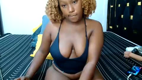 Snapshot of pixietease1 chatting on July 2026 10:25:02 PM pixietease1 online show from July 2026 10:25:02 PM