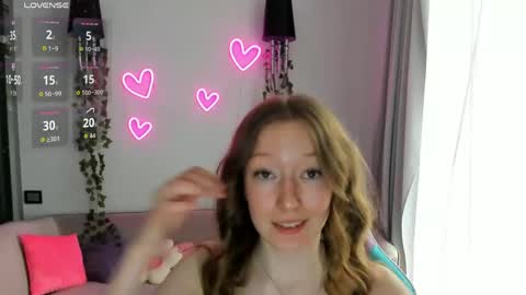 Pixie Crush  online show from May 2026 03:20:02 PM