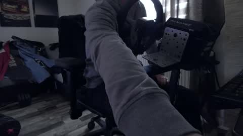 Hello ask me  . Im glad  to see you here in my room. Welcome PVT is open online show from February 2026 08:57:01 AM