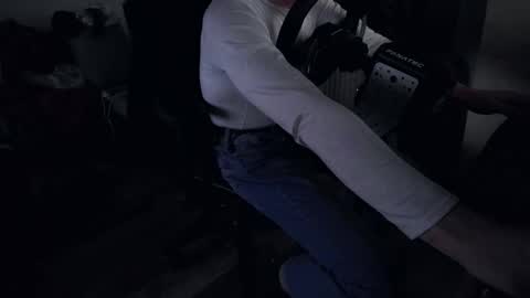 Hello ask me  . Im glad  to see you here in my room. Welcome PVT is open online show from March 2026 06:33:01 PM