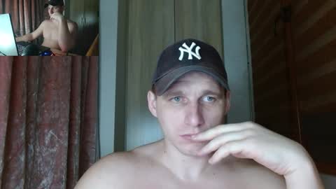 Poliglotjoe2 online show from March 2026 01:33:02 AM