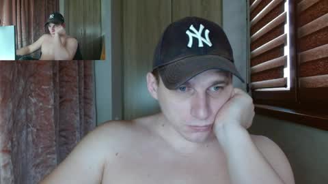 Poliglotjoe2 online show from April 2026 04:43:02 AM