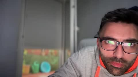 pollabeta online show from April 2026 10:53:02 AM