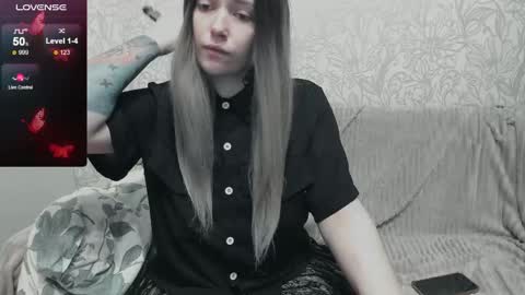 Polly online show from April 2026 12:39:01 AM