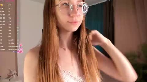 Snapshot of portia_bubbles chatting on July 2026 08:17:02 AM Elizabeth online show from July 2026 08:17:02 AM