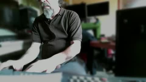 pose44600 online show from April 2026 03:09:02 PM