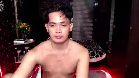 VEeeAsian online show from November 2025 11:53:01 AM