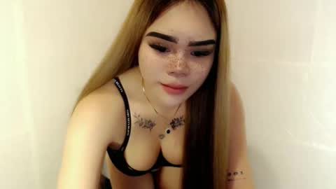 MAXXINE online show from March 2026 04:18:01 AM