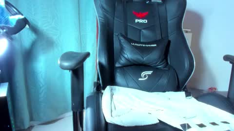 PRESSURE online show from March 2026 09:05:01 AM