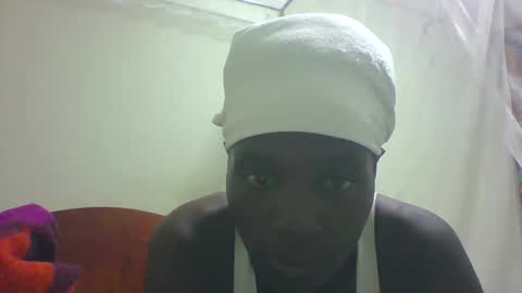 Snapshot of pretty_betty_ chatting on February 2025 03:36:02 PM pretty_betty_ online show from February 2025 03:36:02 PM