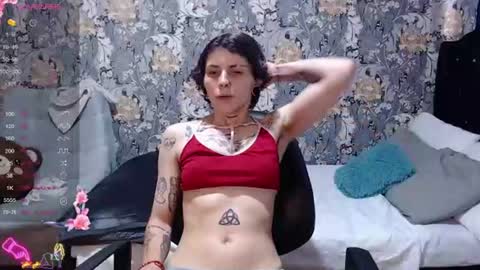 pretty_cristal22 online show from June 2026 08:40:02 PM