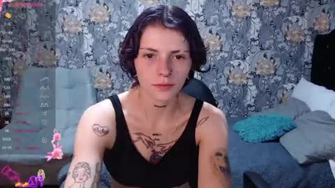 pretty_cristal22 online show from June 2026 01:00:02 AM