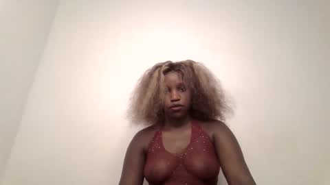 pretty_curvy99 online show from May 2026 08:11:02 AM