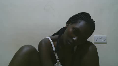 pretty_leila1 online show from February 2026 03:45:02 AM