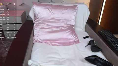 Pretty Marta online show from April 2026 12:21:01 PM