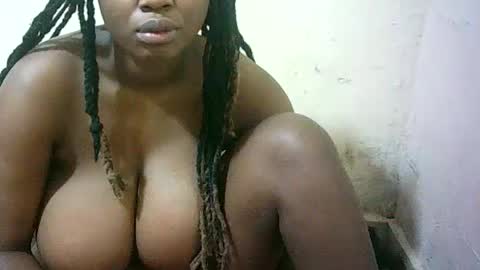 pretty_milan online show from July 2026 08:27:02 AM