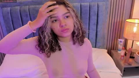 Snapshot of pretty_sunlight_ chatting on June 2026 01:10:02 AM Daisy Flower online show from June 2026 01:10:02 AM