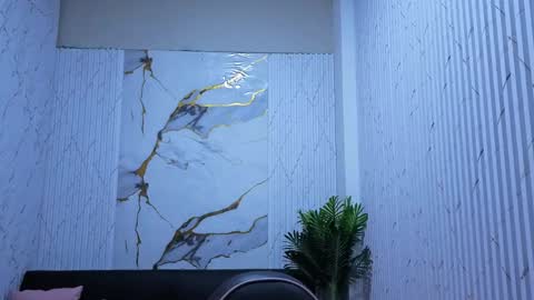 pretty_tay online show from April 2026 11:36:02 AM