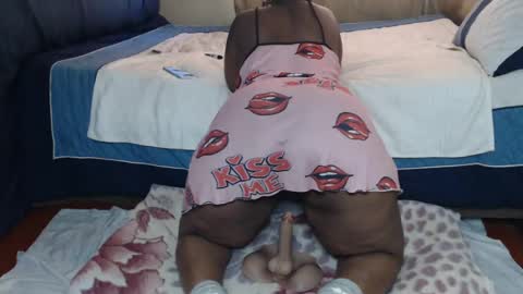 Snapshot of prettyblack25 chatting on July 2026 10:08:02 AM Cindy online show from July 2026 10:08:02 AM