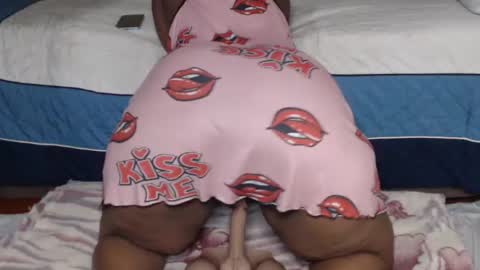 Snapshot of prettyblack25 chatting on July 2026 12:47:02 AM Cindy online show from July 2026 12:47:02 AM