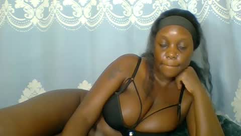 Snapshot of prettydarkskin002 chatting on June 2026 11:09:01 PM SHANIA online show from June 2026 11:09:01 PM