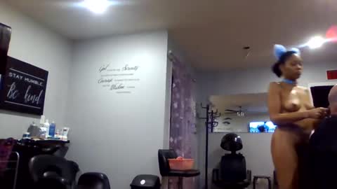 Snapshot of prettyhairedbone chatting on February 2026 02:32:02 AM Pink Pussy69 online show from February 2026 02:32:02 AM