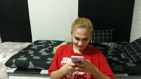 Kate online show from February 2025 09:35:02 AM