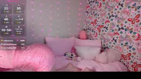 Lora Lei online show from February 2026 09:57:02 PM