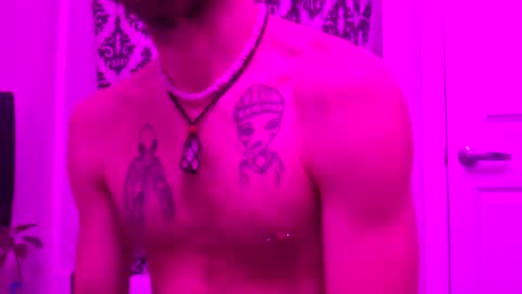 prettysolidd7 online show from October 2025 03:51:02 PM